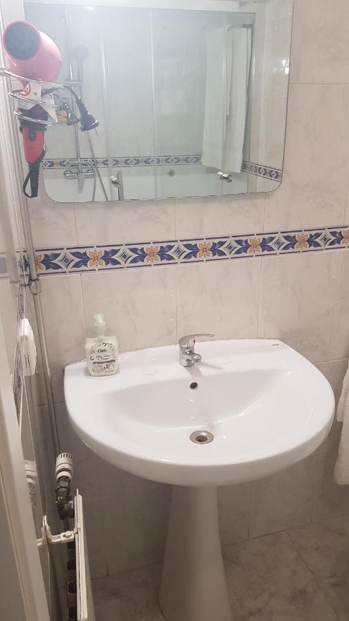 Apartamentos Paz Ribadeo Bagian luar foto