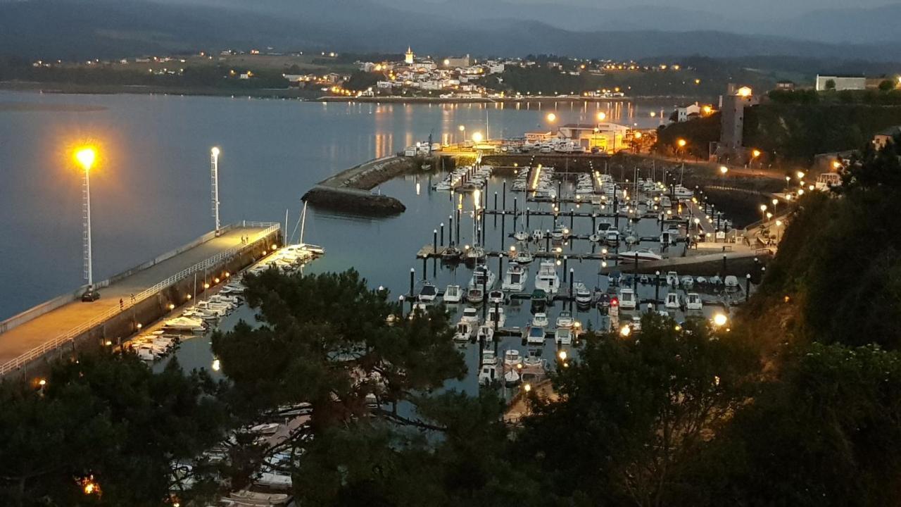 Apartamentos Paz Ribadeo Bagian luar foto